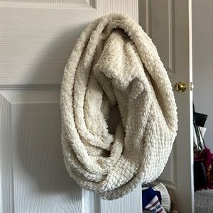 Free people infinity scarf